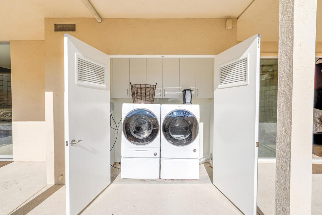 449 Desert Lakes Drive