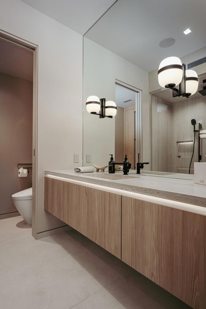 205 Desert Lakes Drive