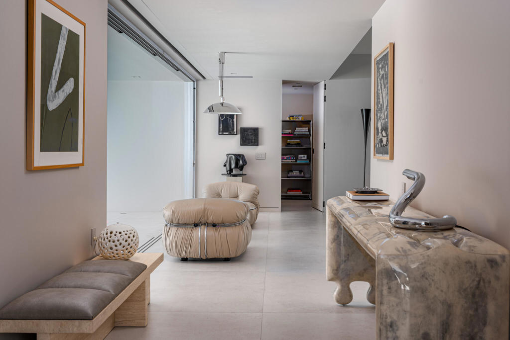 205 Desert Lakes Drive