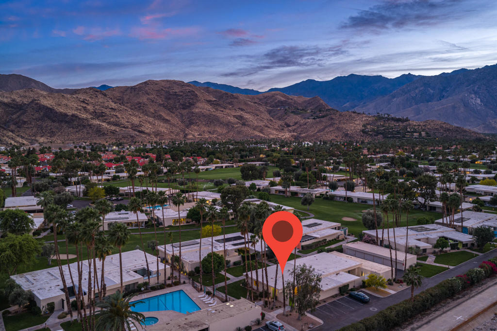338 Desert Lakes Drive