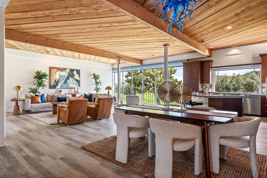 517 Desert Lakes Drive