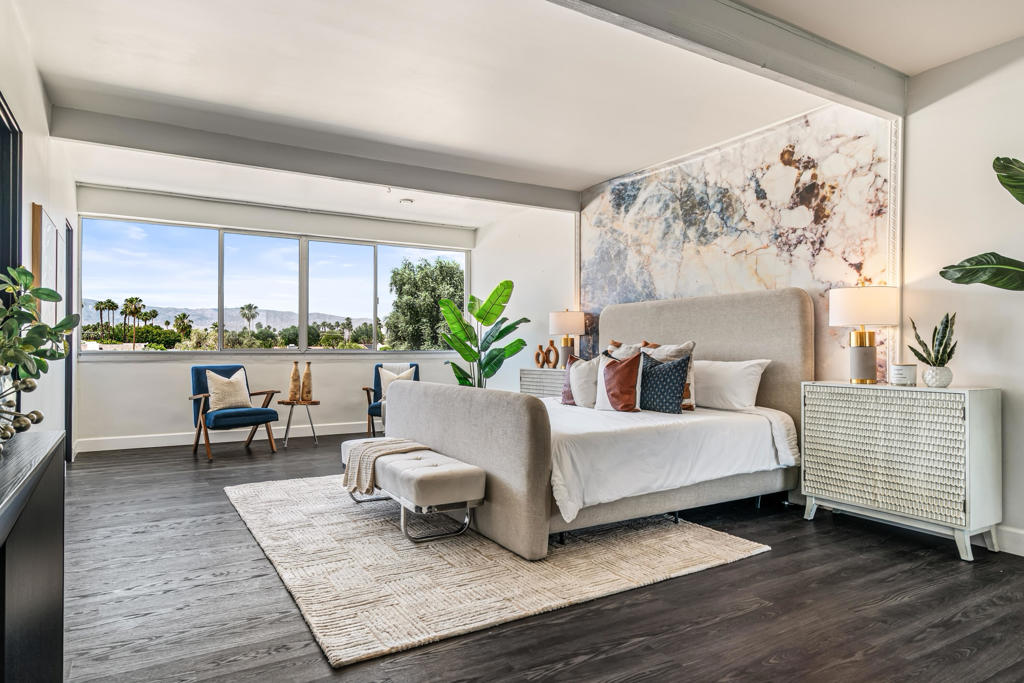 517 Desert Lakes Drive