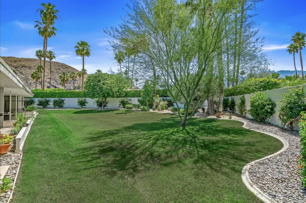 2489 Playa Circle
