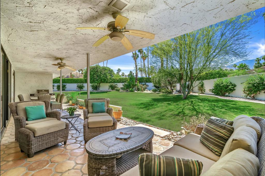 2489 Playa Circle