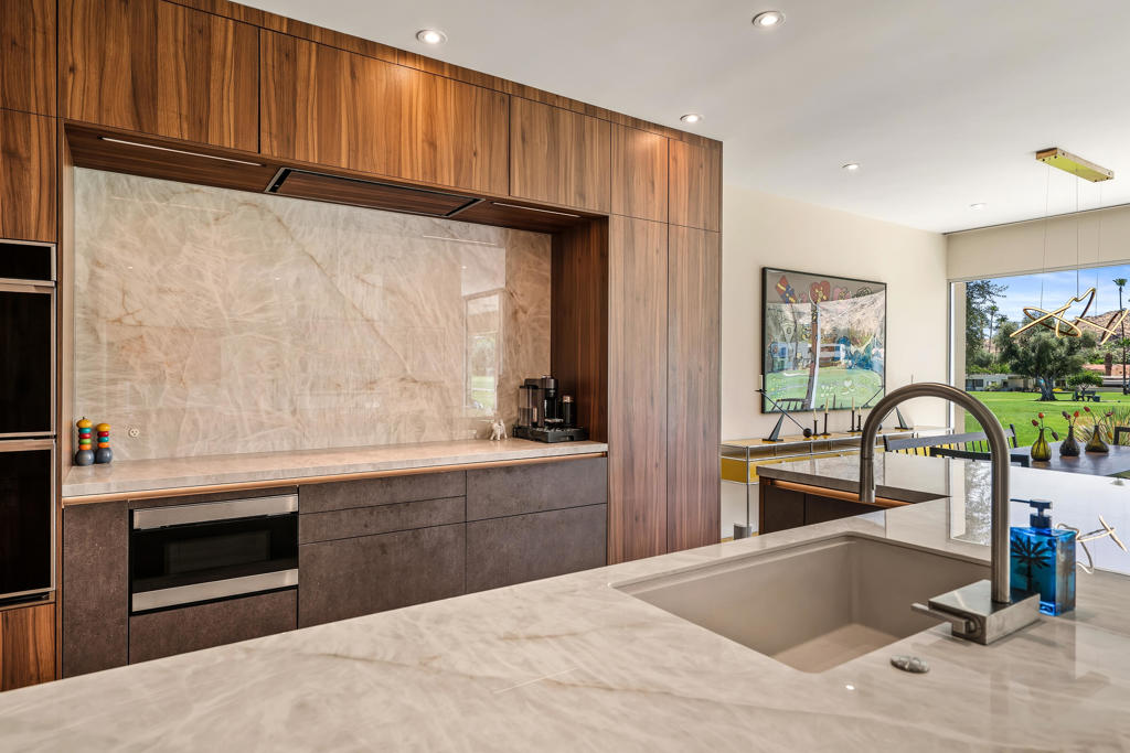 133 Desert Lakes Drive