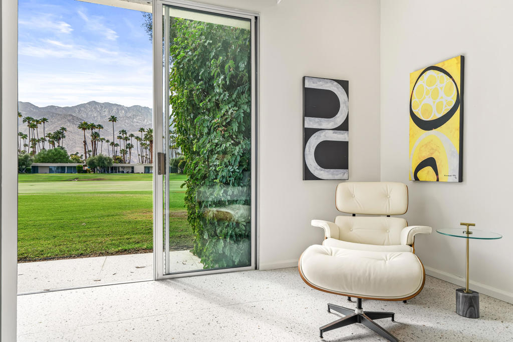32 Lakeview Circle