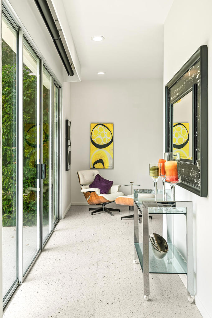 32 Lakeview Circle