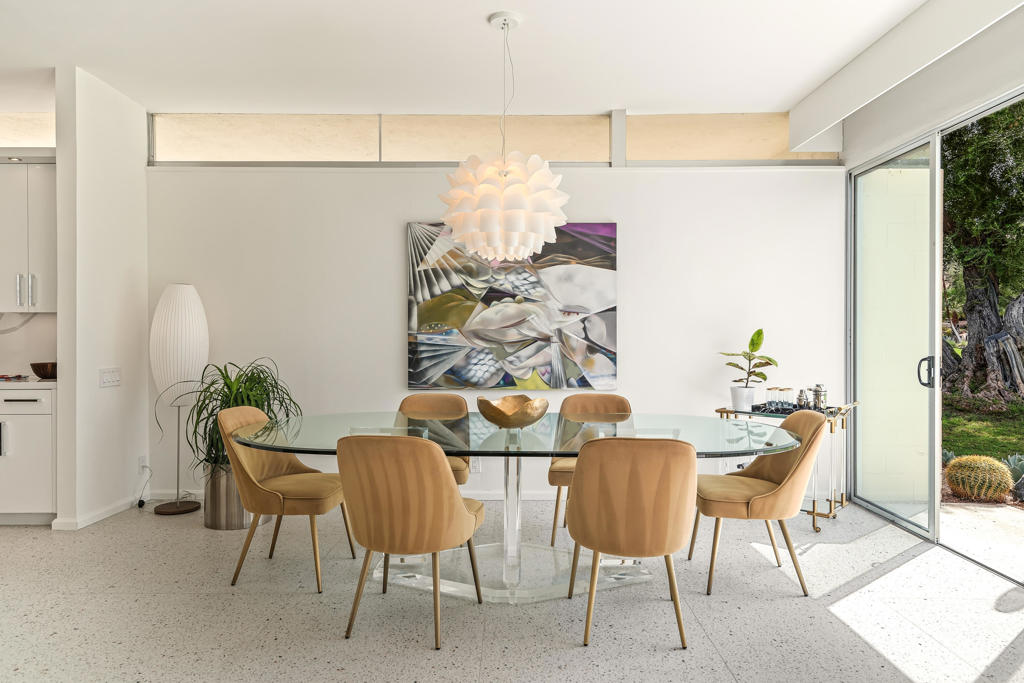 32 Lakeview Circle
