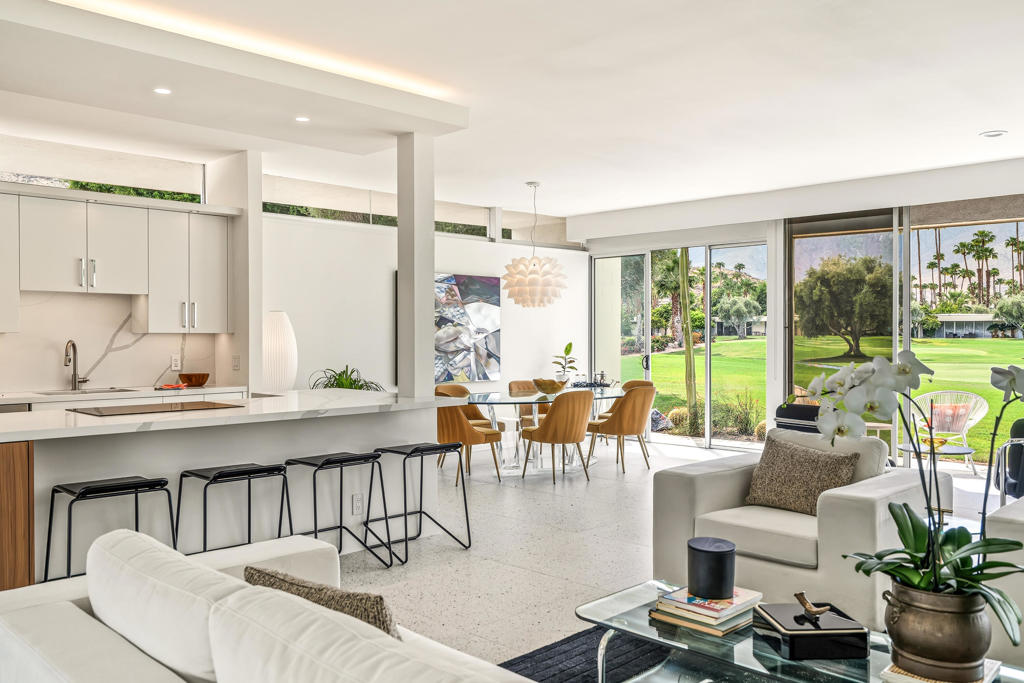 32 Lakeview Circle