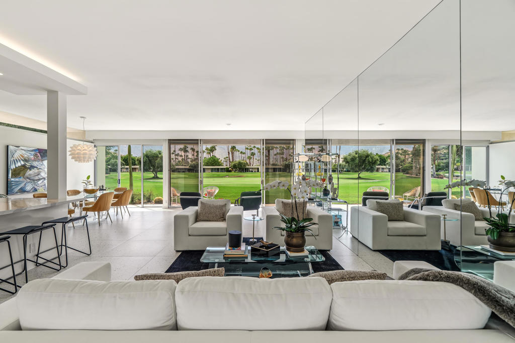 32 Lakeview Circle