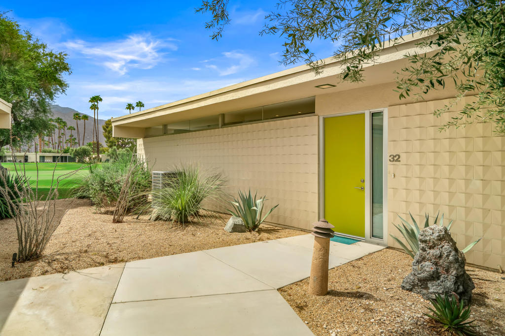 32 Lakeview Circle