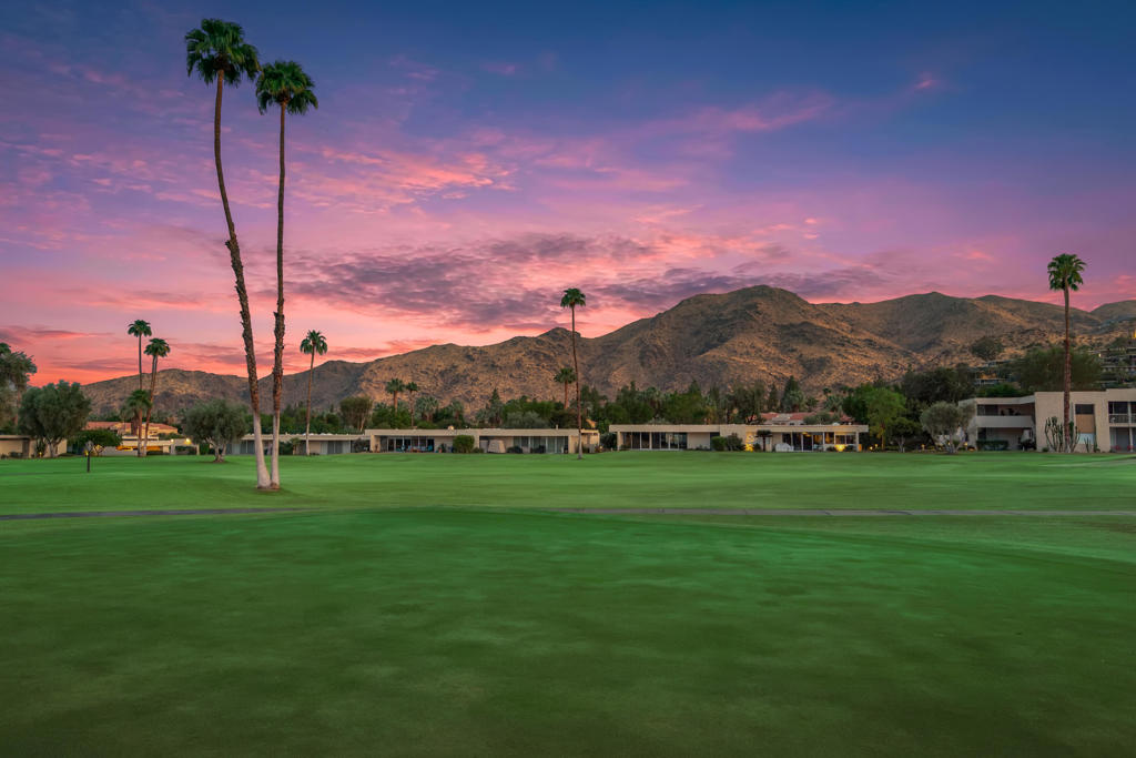 133 Desert Lakes Drive