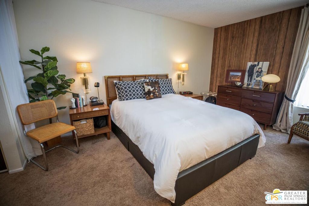 1050 E Ramon Road 34