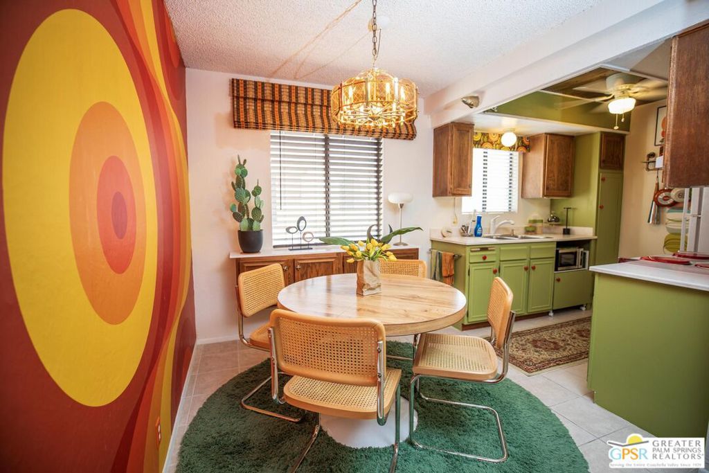 1050 E Ramon Road 34