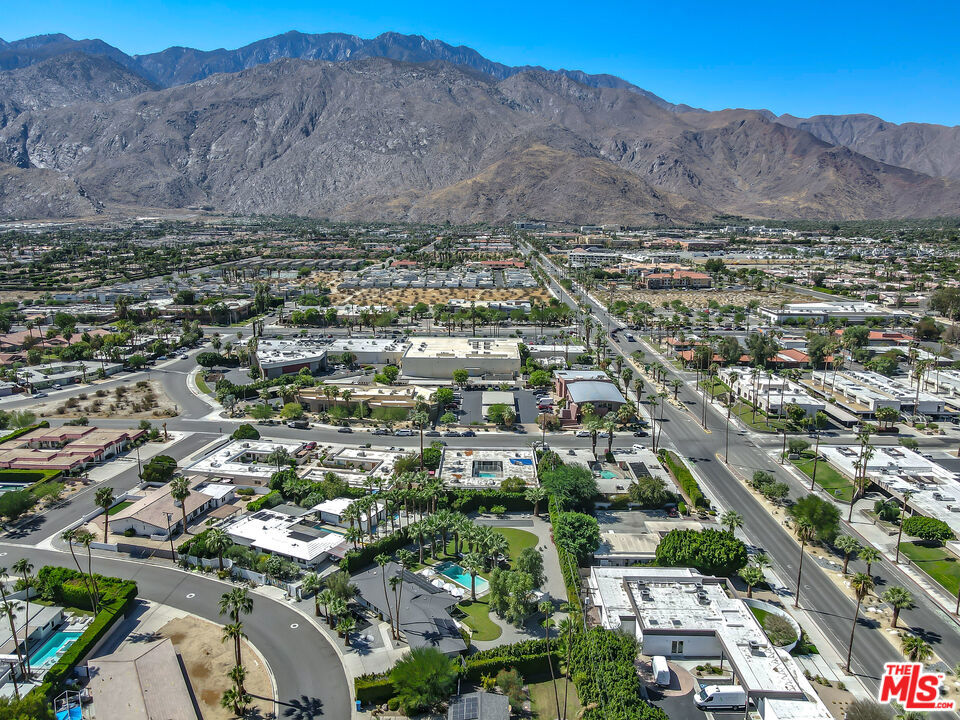 165 S Avenida Elenora