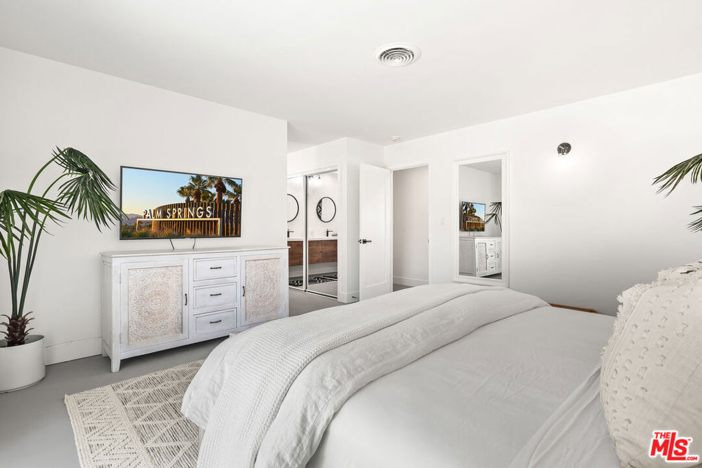 165 S Avenida Elenora