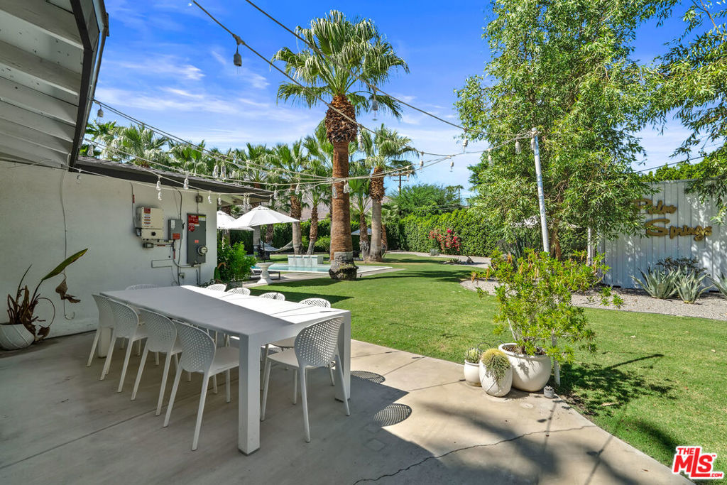 165 S Avenida Elenora