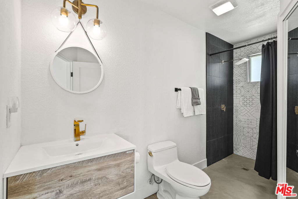 165 S Avenida Elenora