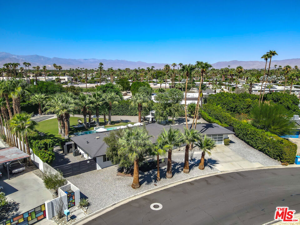 165 S Avenida Elenora