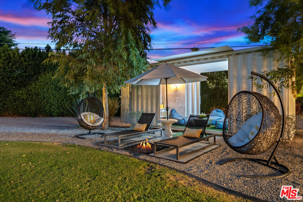 165 S Avenida Elenora