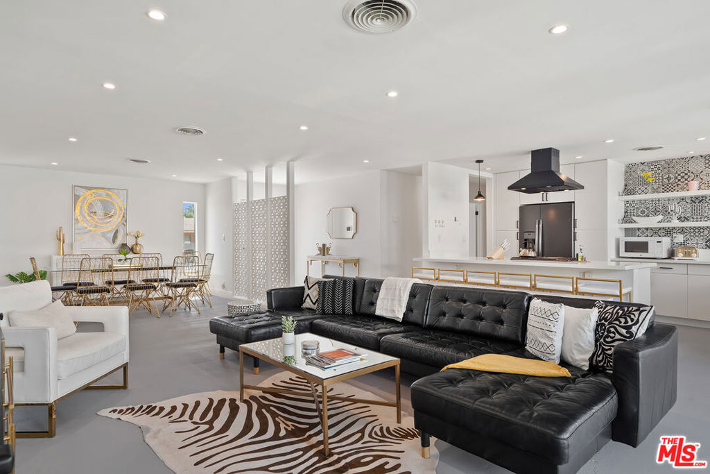 165 S Avenida Elenora