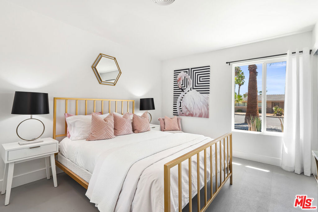 165 S Avenida Elenora