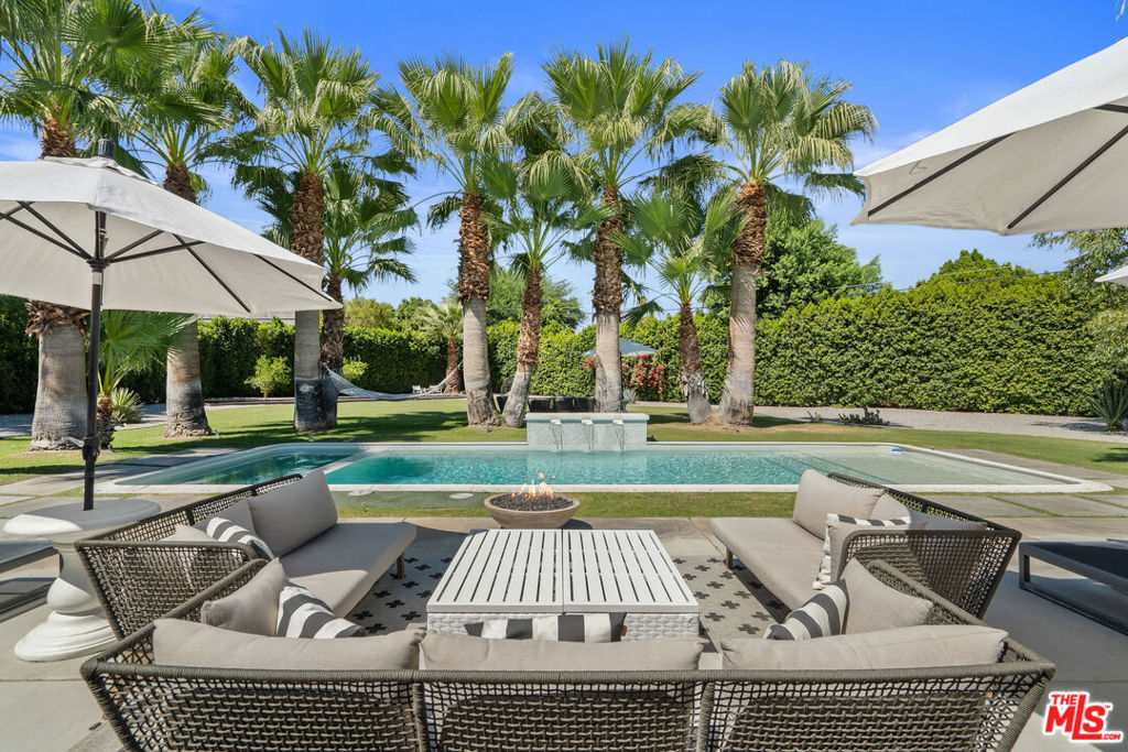 165 S Avenida Elenora