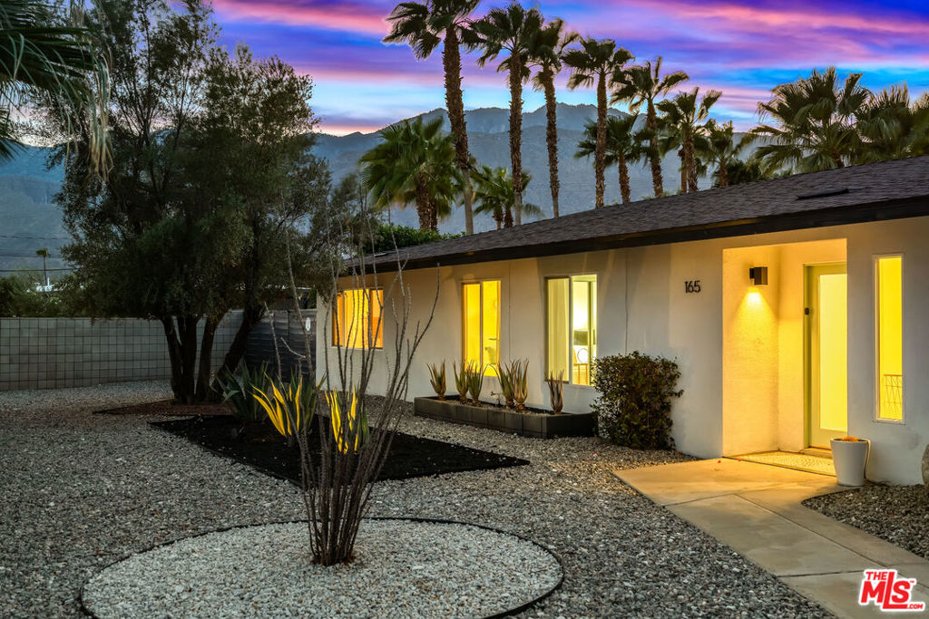 165 S Avenida Elenora