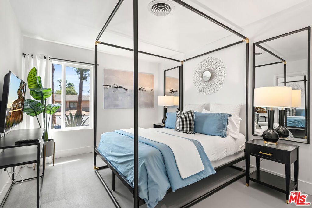 165 S Avenida Elenora