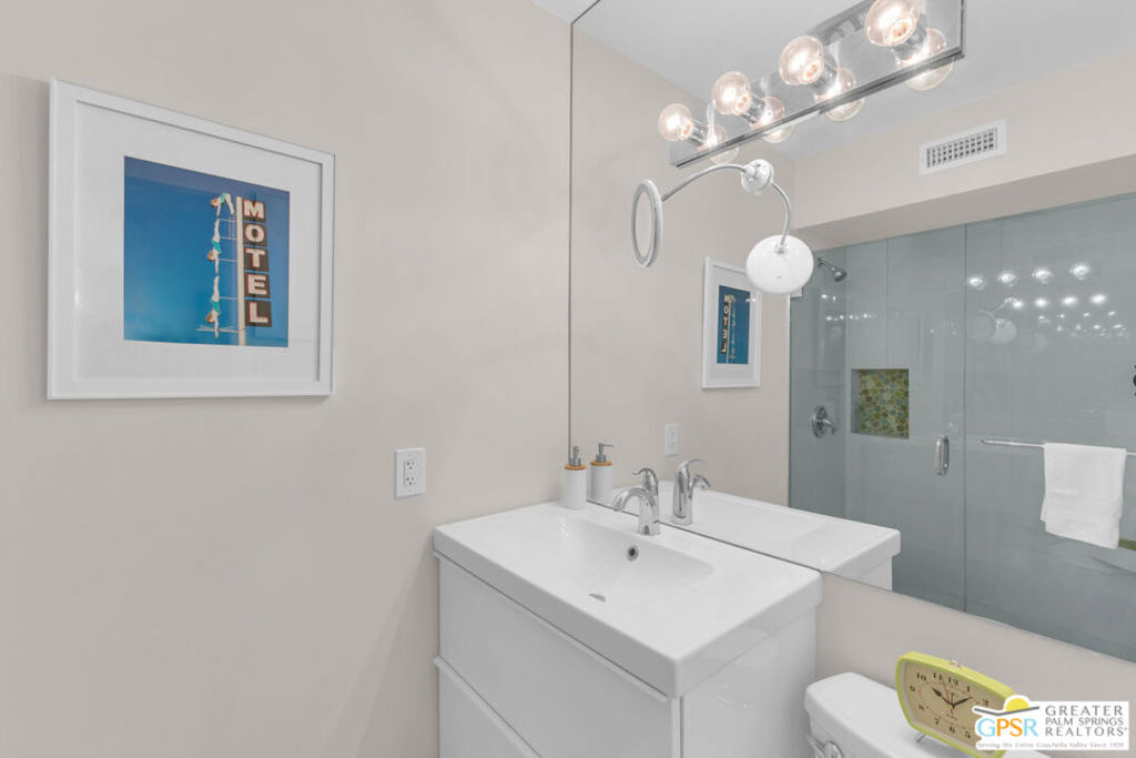 1727 E Tachevah Drive