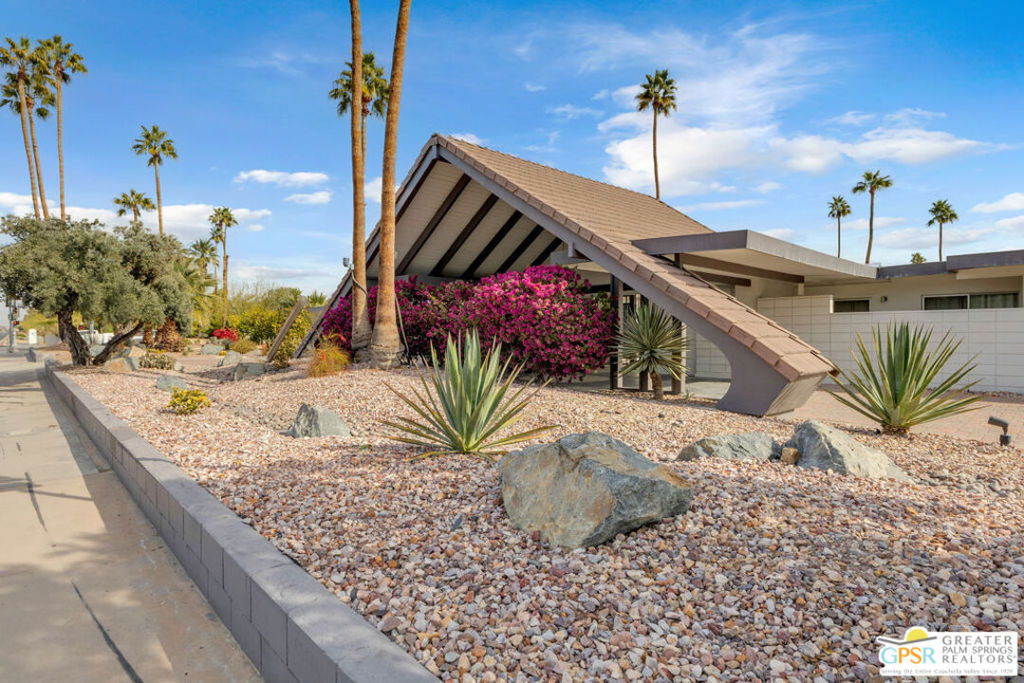 1727 E Tachevah Drive