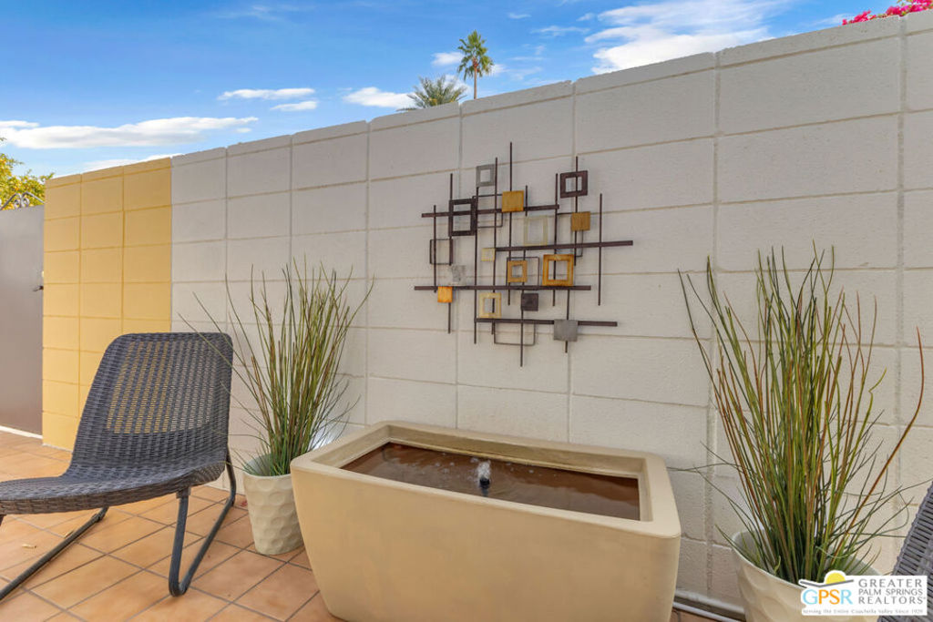 1727 E Tachevah Drive