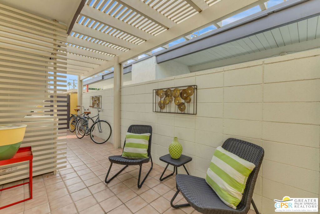 1727 E Tachevah Drive