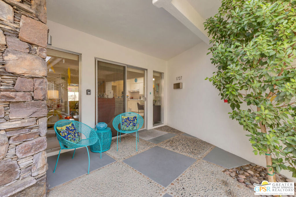 1727 E Tachevah Drive