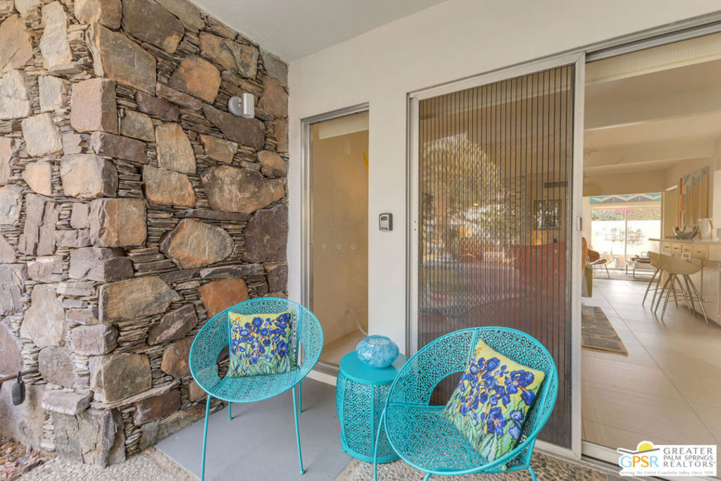 1727 E Tachevah Drive