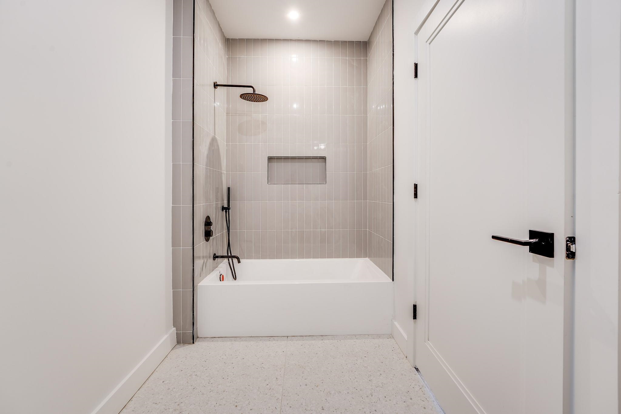 10 BRINKERHOFF ST Unit: 101