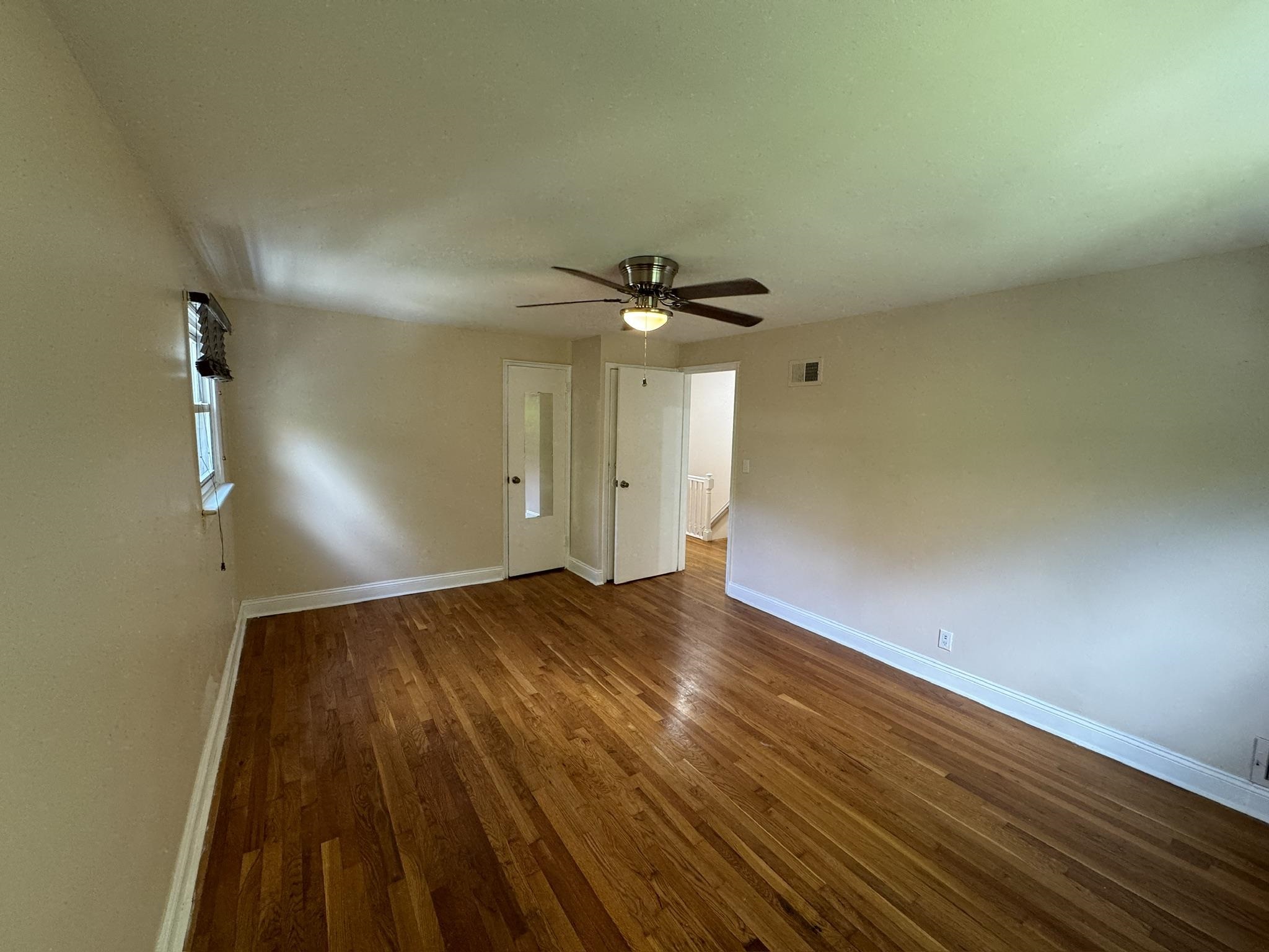 12 GIFFORD AVE