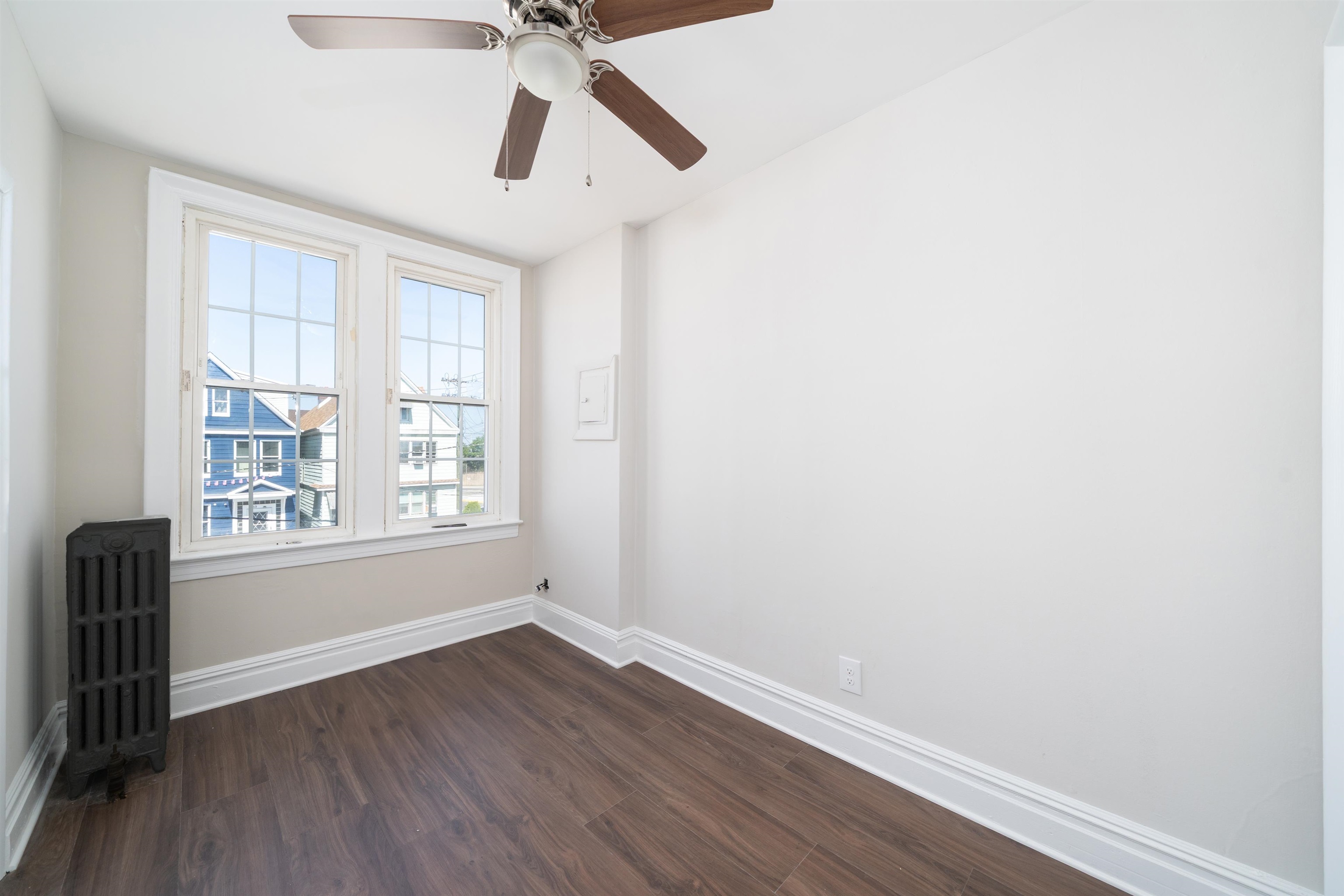 164 HUMPHREY AVE Unit: 2