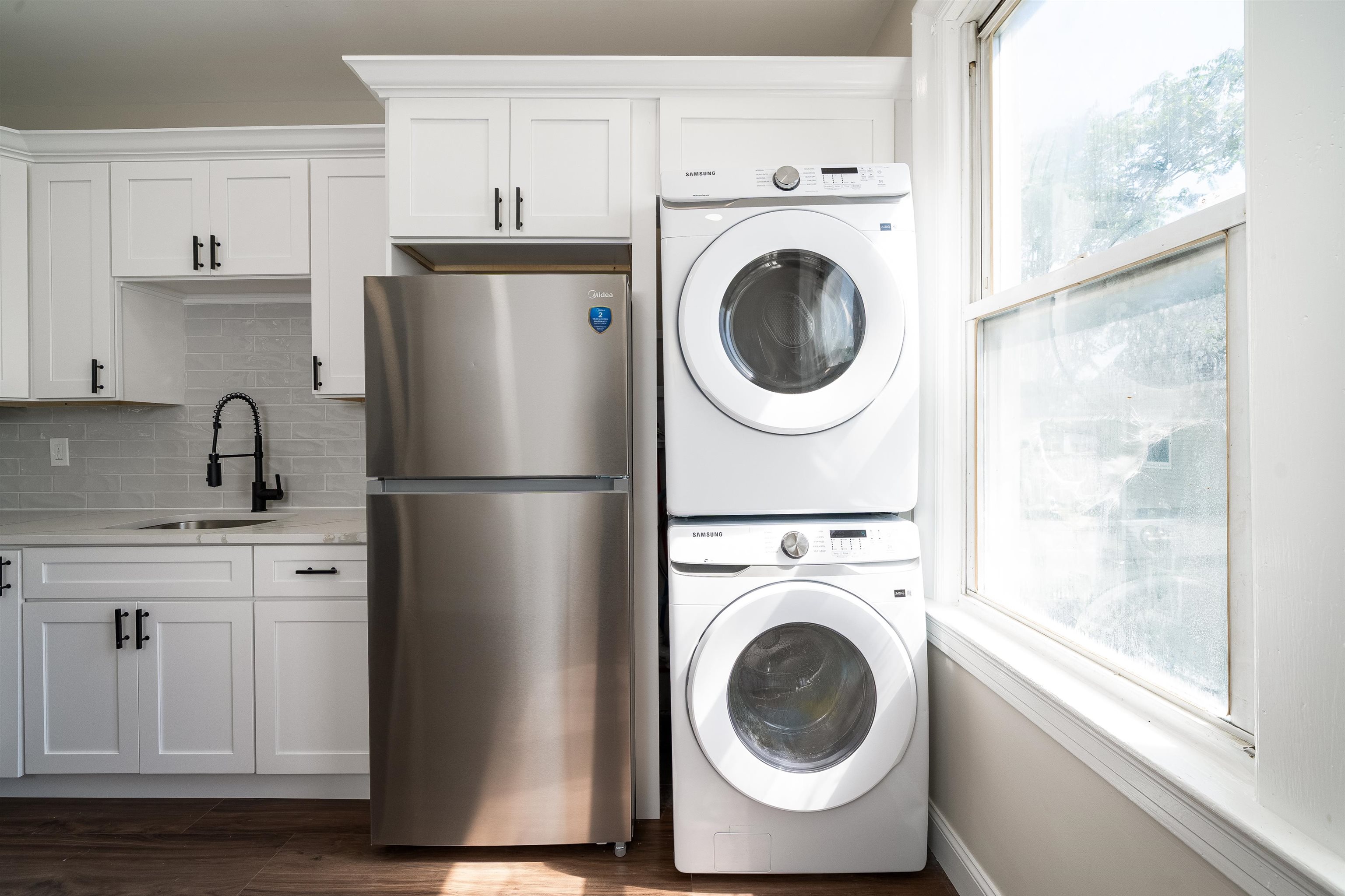 164 HUMPHREY AVE Unit: 2
