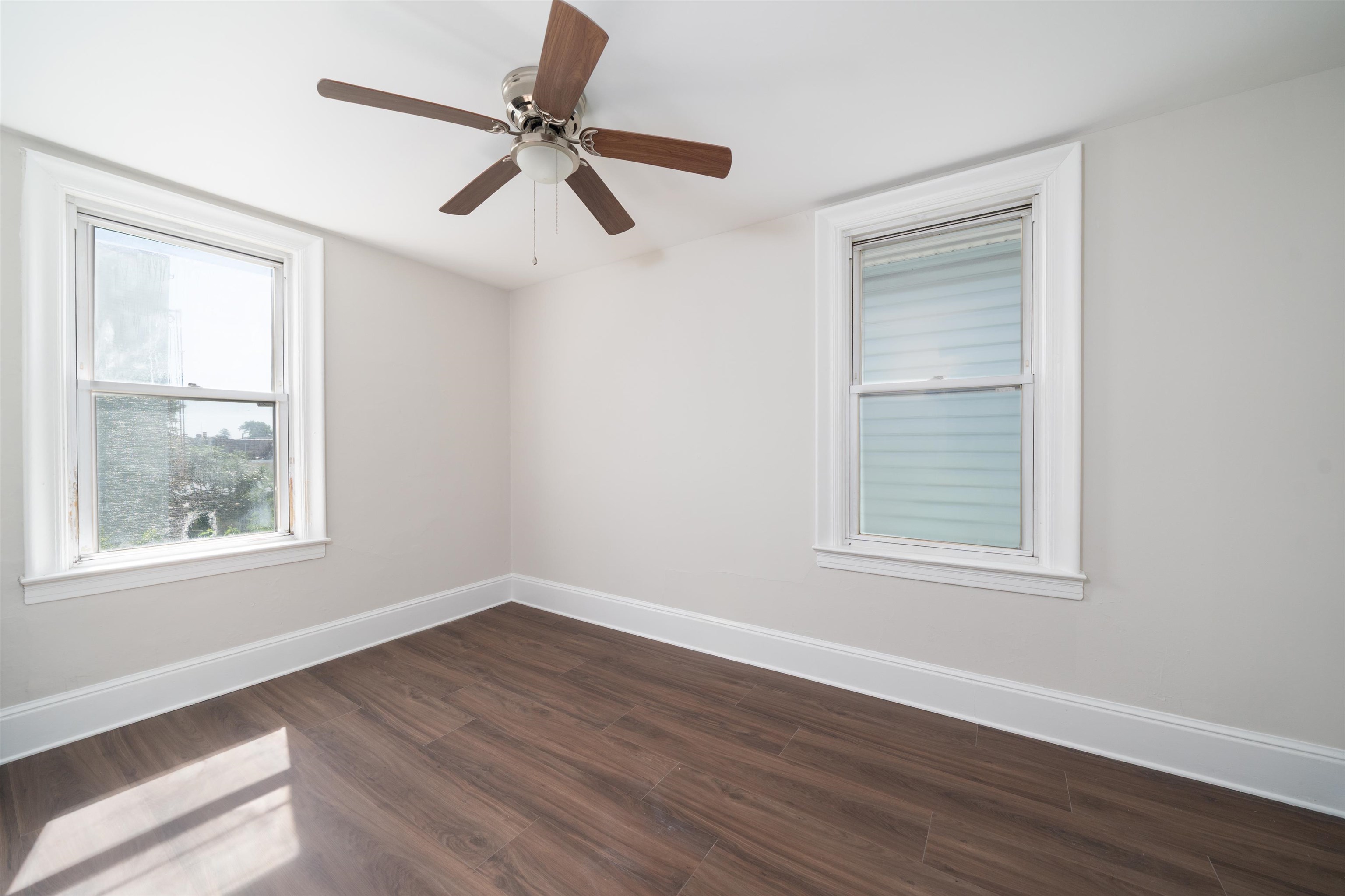 164 HUMPHREY AVE Unit: 2