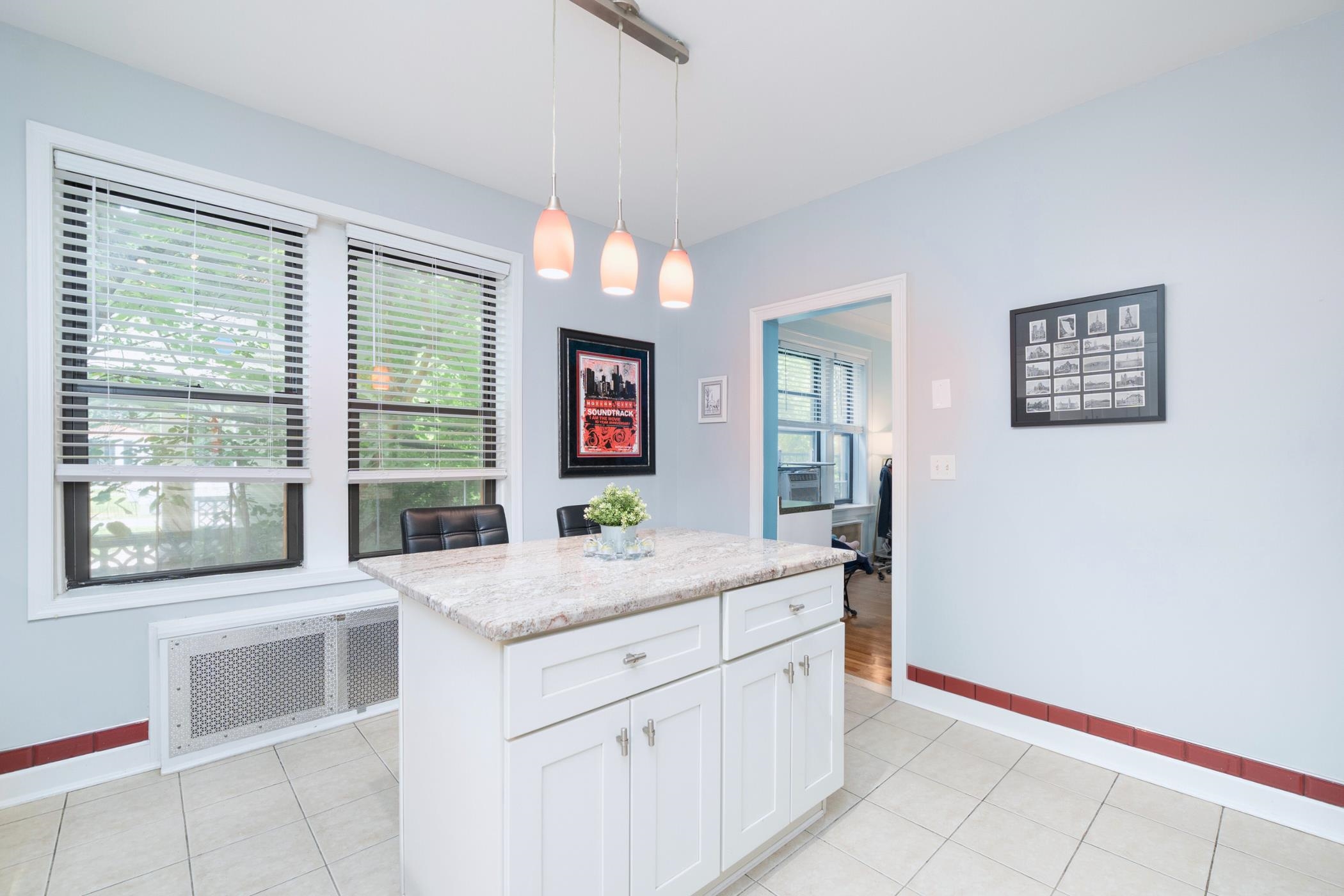 107 KENSINGTON AVE Unit: 203-A