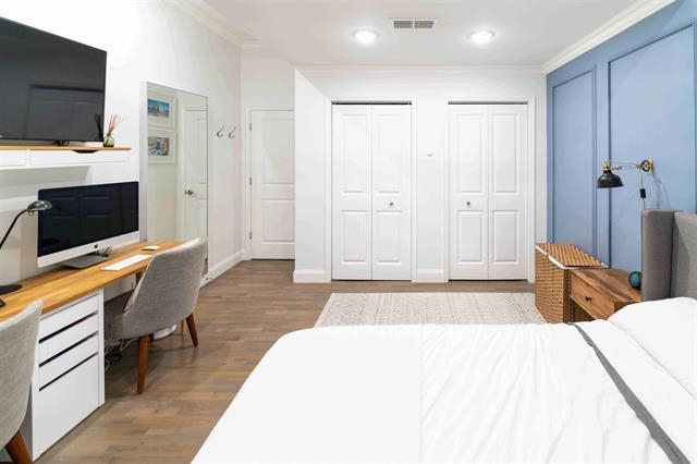 227 CHRISTOPHER COLUMBUS DR Unit: 130B