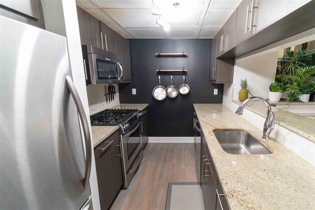 227 CHRISTOPHER COLUMBUS DR Unit: 130B