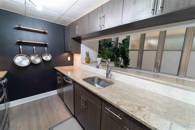 227 CHRISTOPHER COLUMBUS DR Unit: 130B