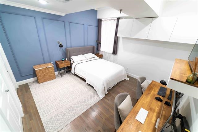 227 CHRISTOPHER COLUMBUS DR Unit: 130B