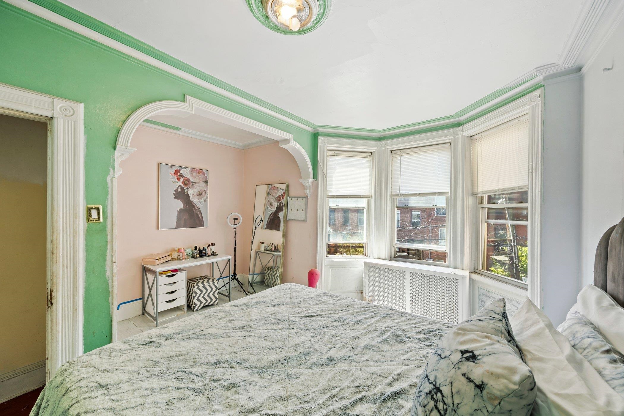 88 HARMON ST