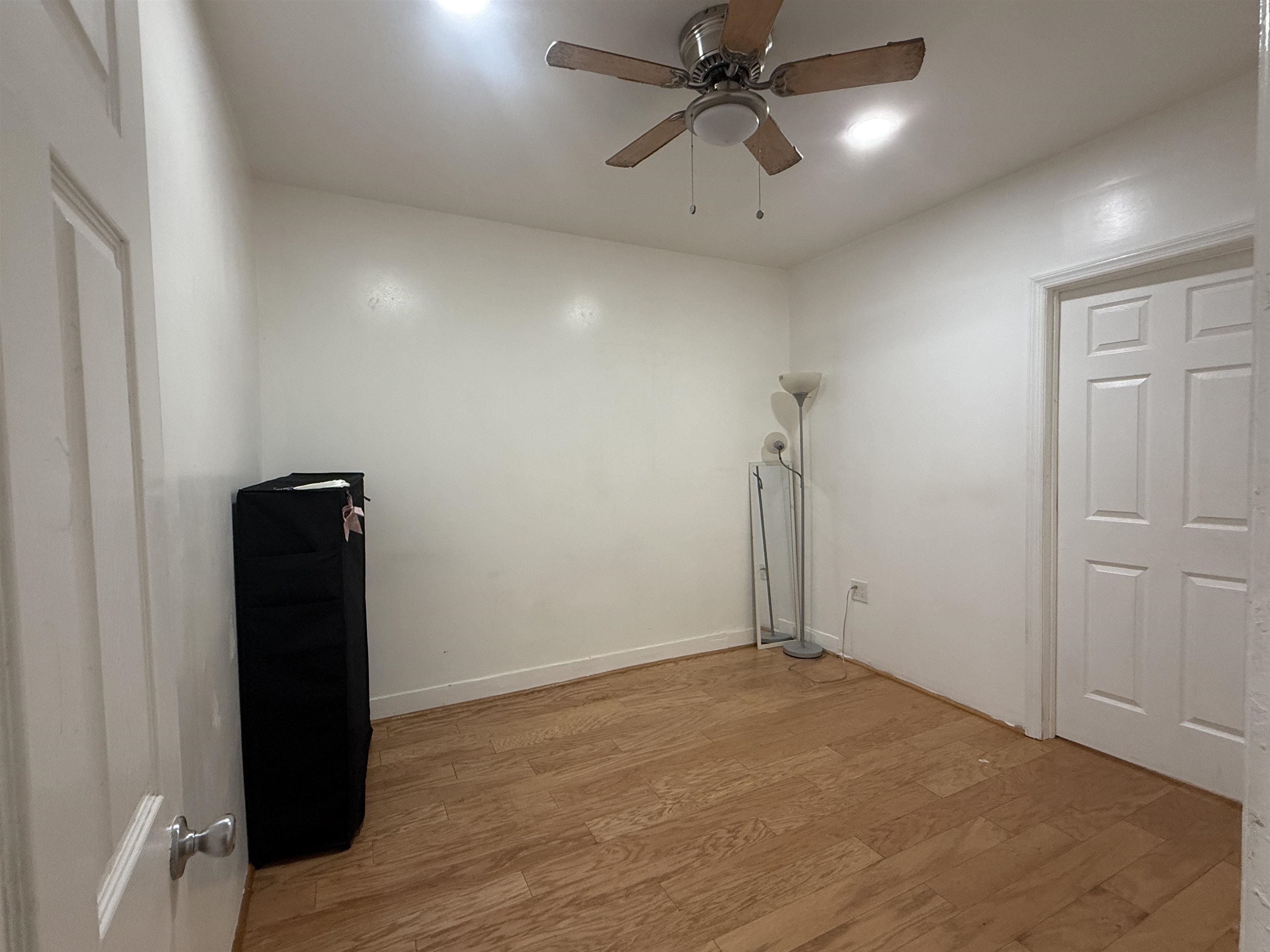 135a GRACE ST Unit: 2a