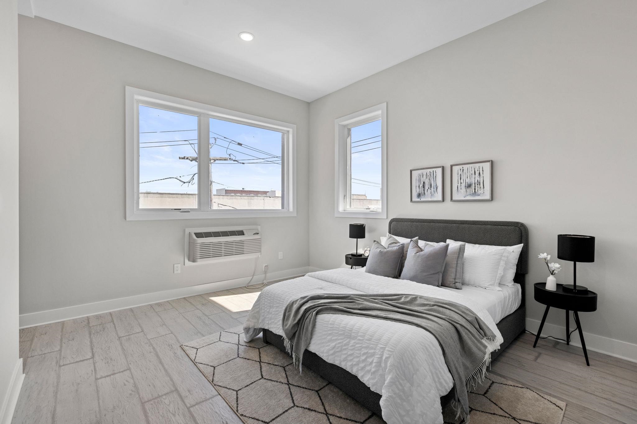 519 54TH ST Unit: 2B