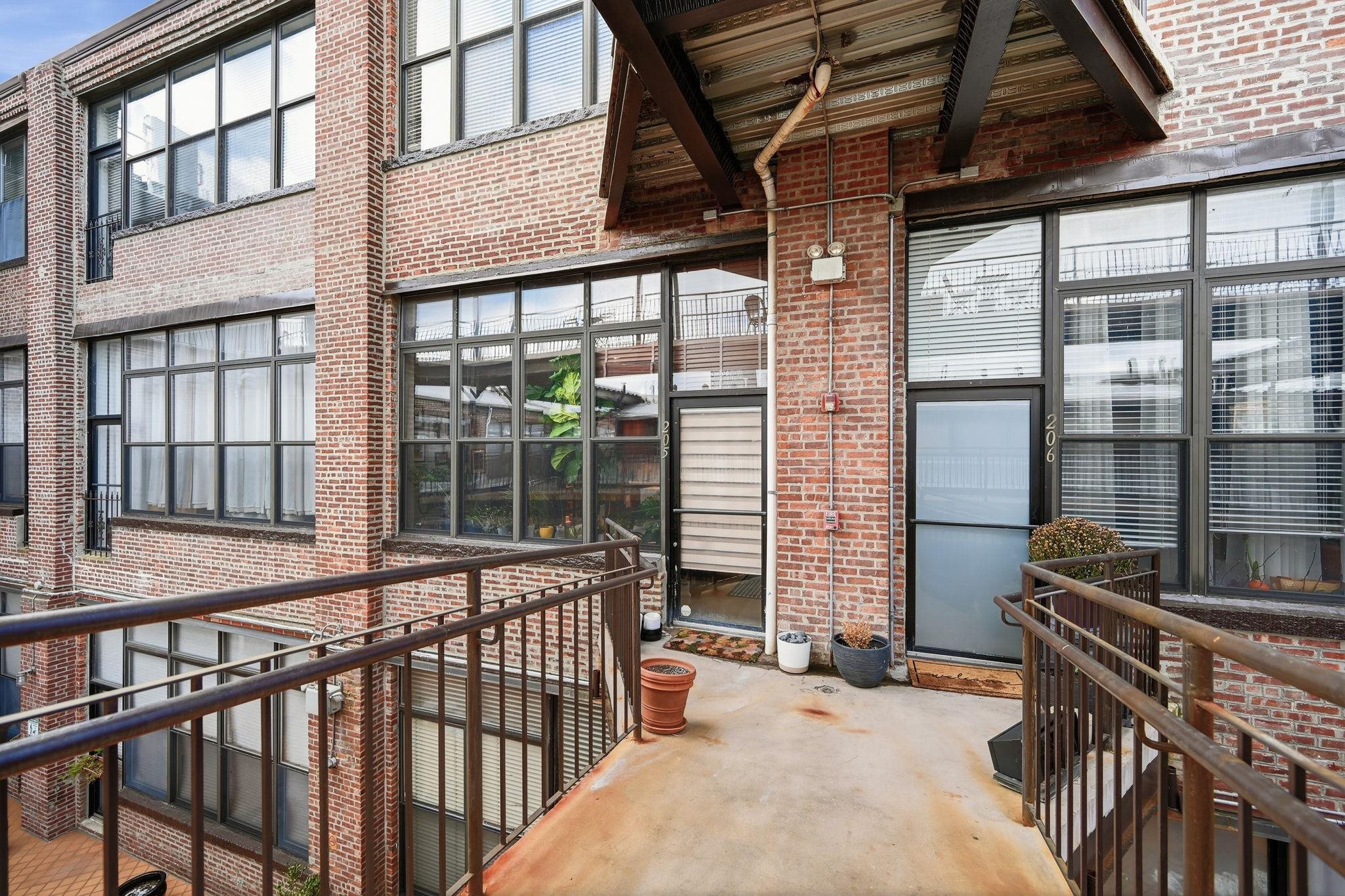 300 COMMUNIPAW AVE Unit: 205