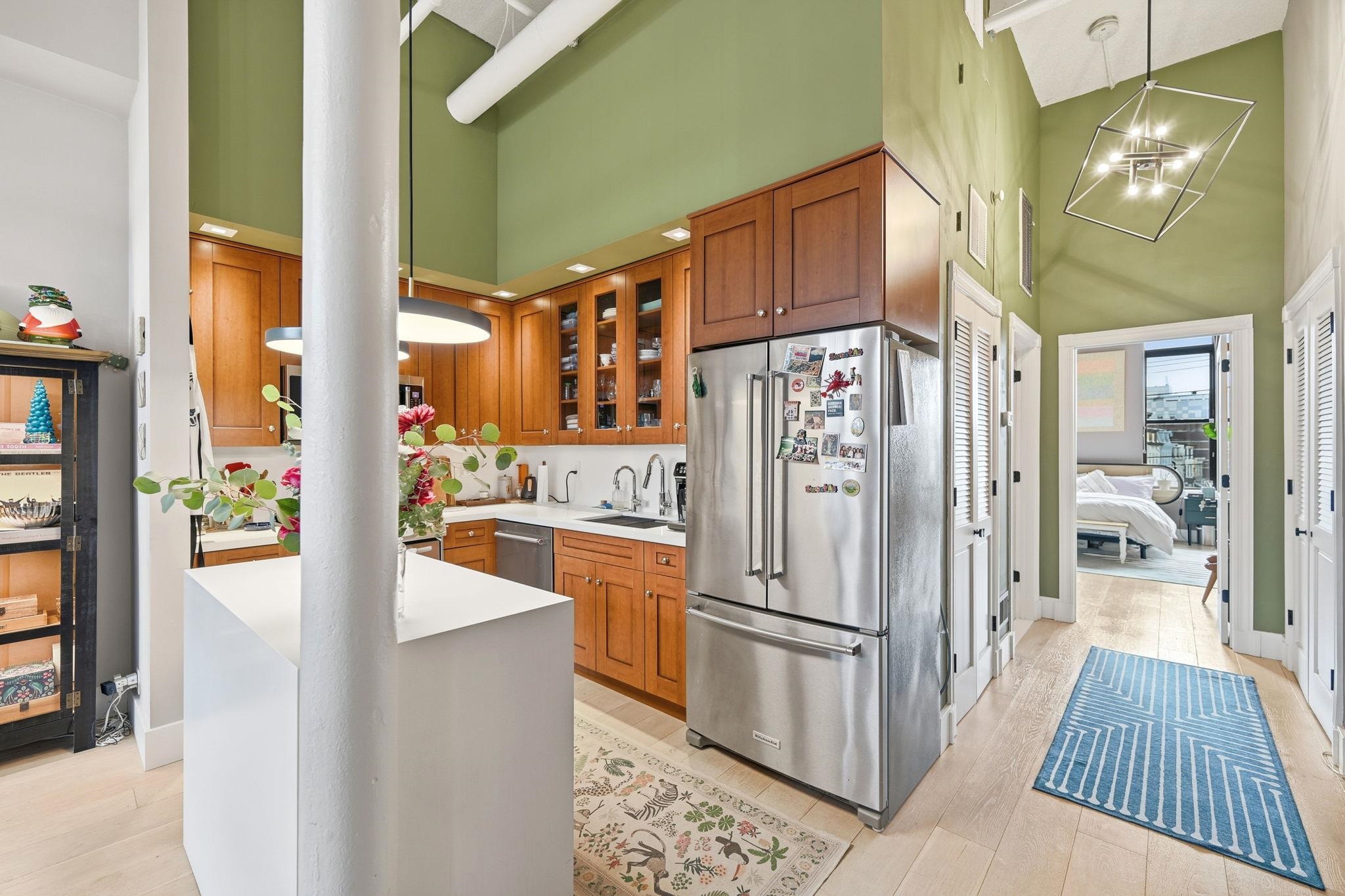 300 COMMUNIPAW AVE Unit: 205